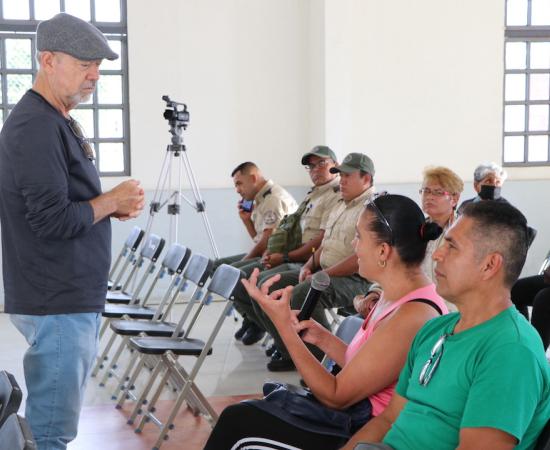 Charla falla geológica colonos