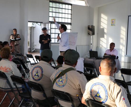 Charla falla geológica colonos